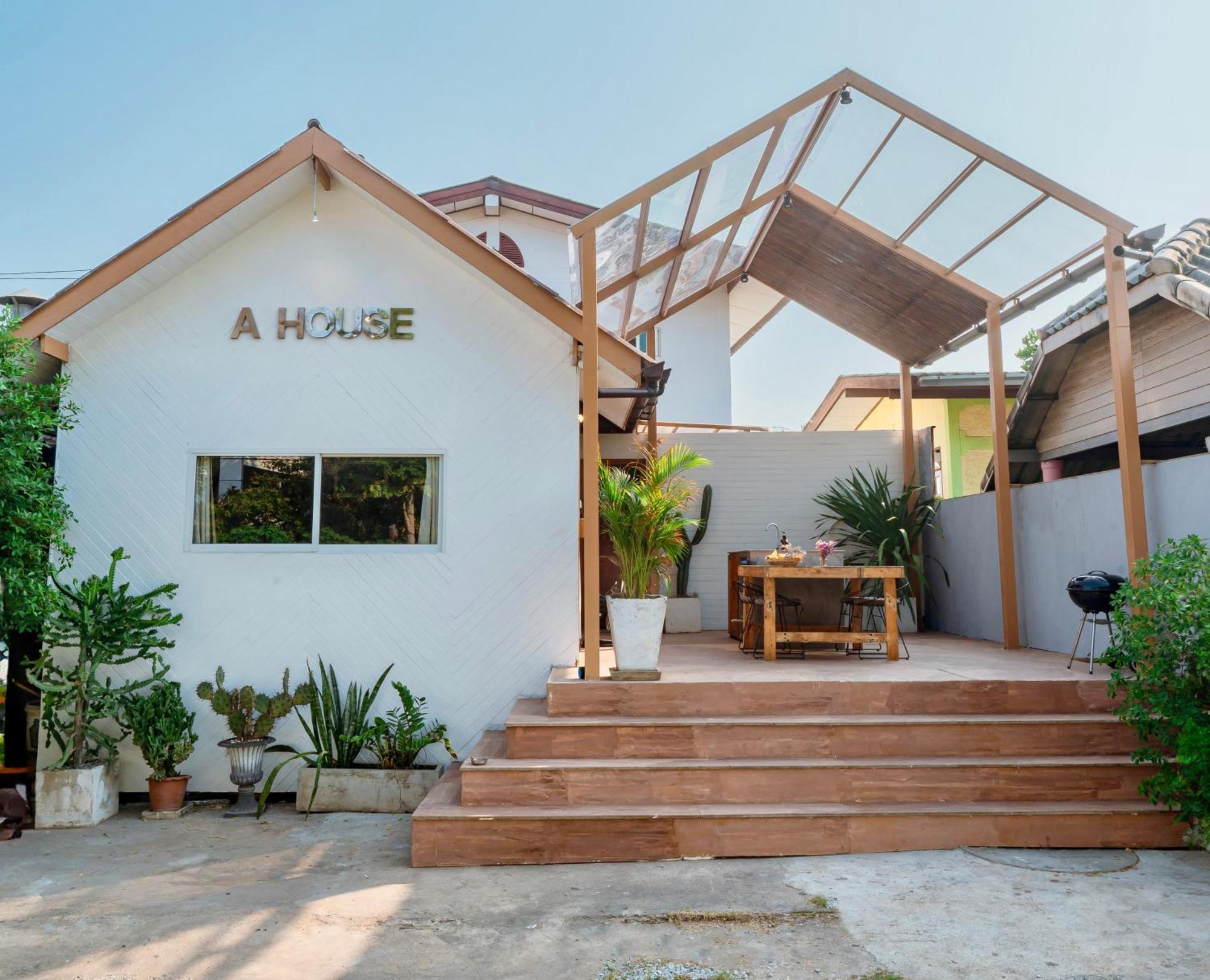 A House Villa Ko Lan Luaran gambar